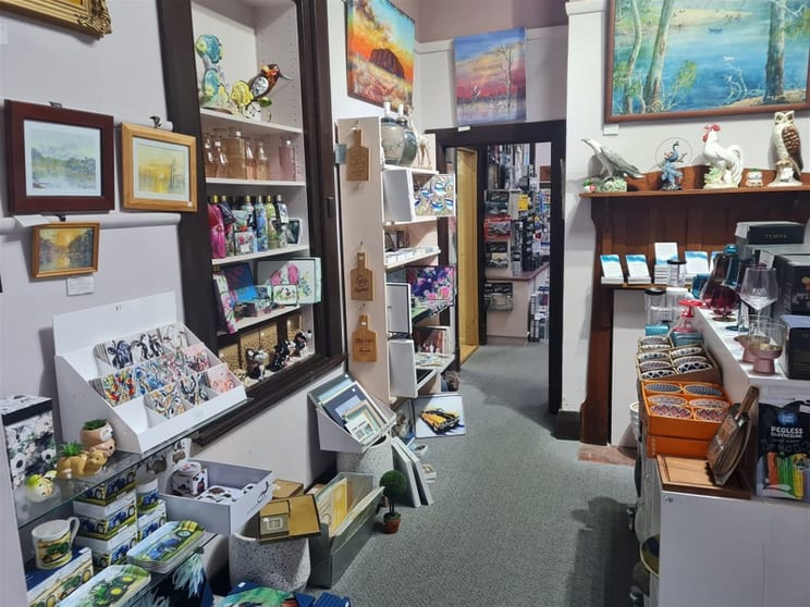 Iconic Toy & Games Retailer Iconic Toy & Games Retailer