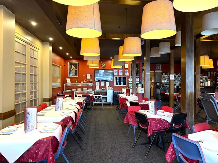 LEASEHOLD Indian Tandoori Restaurant, Albury NSW 1P0580 LEASEHOLD Indian Tandoori Restaurant, Albury NSW 1P0580