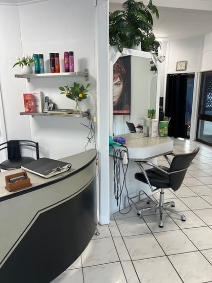 Fully Booked Hair Salon | Noosa Hinterland Lifestyle | WIWO Fully Booked Hair Salon | Noosa Hinterland Lifestyle | WIWO
