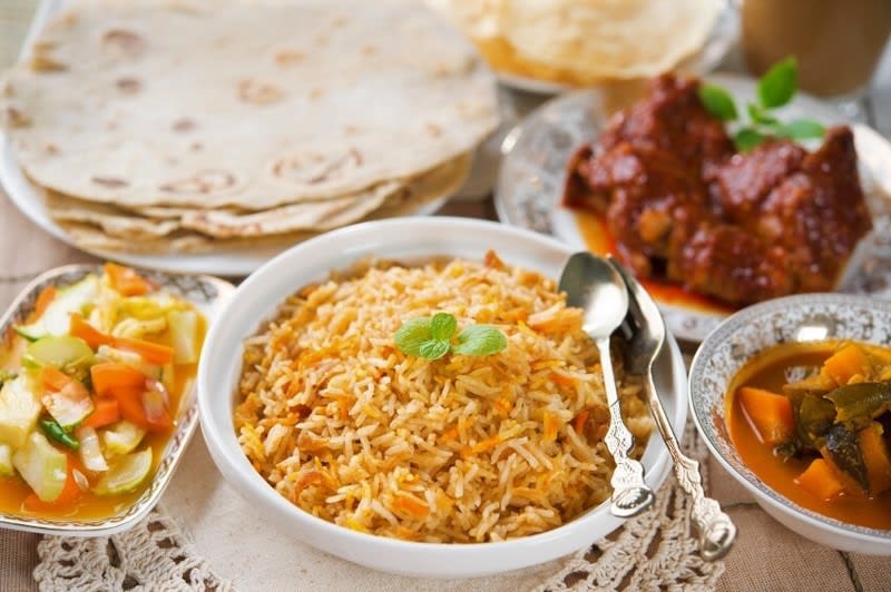 Indian Restaurant for Sale  120 Seats | Liquor Licence | Prime Hampton Park Location | Ample Parking [2604131]