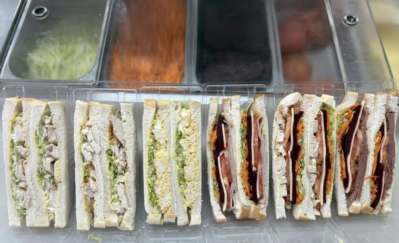 A Proven, Easy to run Fish and Burger Bar with a First Class Fitout. A Proven, Easy to run Fish and Burger Bar with a First Class Fitout.