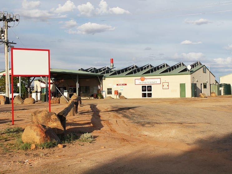 Roadhouse + Motel/Caravan Park Money Earner, A Must Stop Destination - 2722MF Roadhouse + Motel/Caravan Park Money Earner, A Must Stop Destination - 2722MF