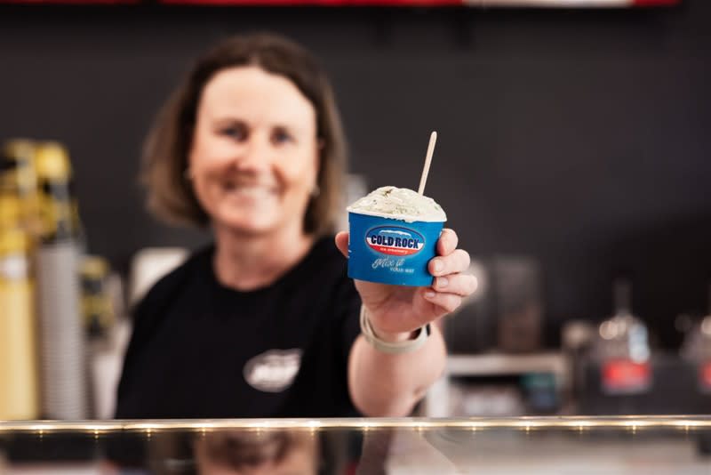 Mobile Ice Cream Van - Cold Rock Opportunity Mobile Ice Cream Van - Cold Rock Opportunity