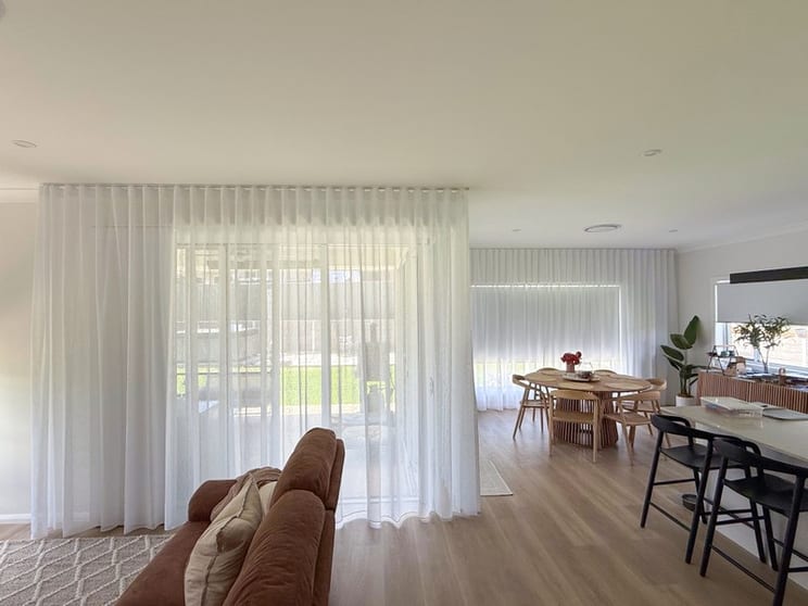 Apollo Blinds Tamworth/Armidale/New England**Price Reduction** Apollo Blinds Tamworth/Armidale/New England**Price Reduction**