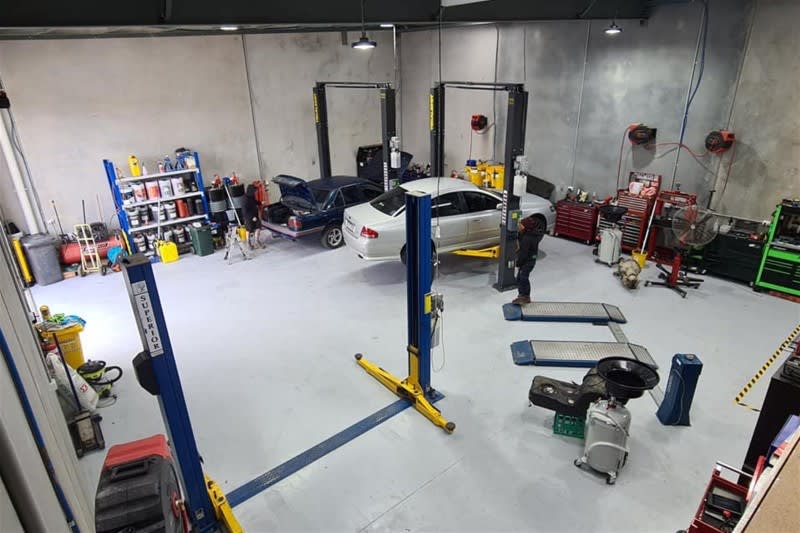 Earn From Day One at GW Auto Care Earn From Day One at GW Auto Care