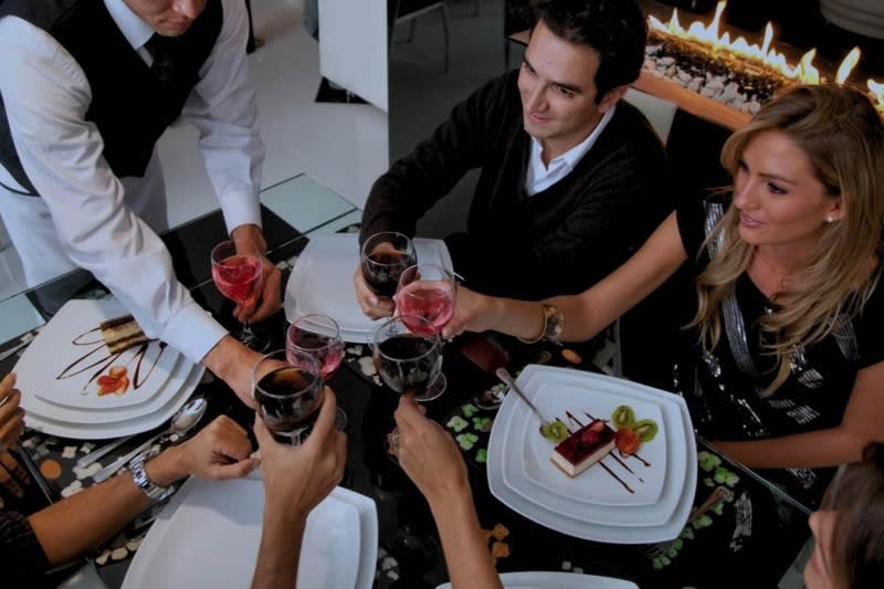 Popular Bar & Pizzeria Short Evening Hours Brilliant Fit Out Popular Bar & Pizzeria Short Evening Hours Brilliant Fit Out