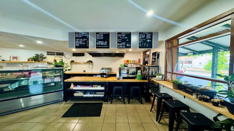 **SOLD** Norwood $59,900+SAV Trendy, Vibrant Café Immaculate Presentation **SOLD** Norwood $59,900+SAV Trendy, Vibrant Café Immaculate Presentation