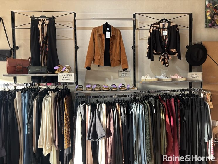 DIDI'S OF DENMARK - Stylish Boutique Opportunity in the Heart of Denmark DIDI'S OF DENMARK - Stylish Boutique Opportunity in the Heart of Denmark
