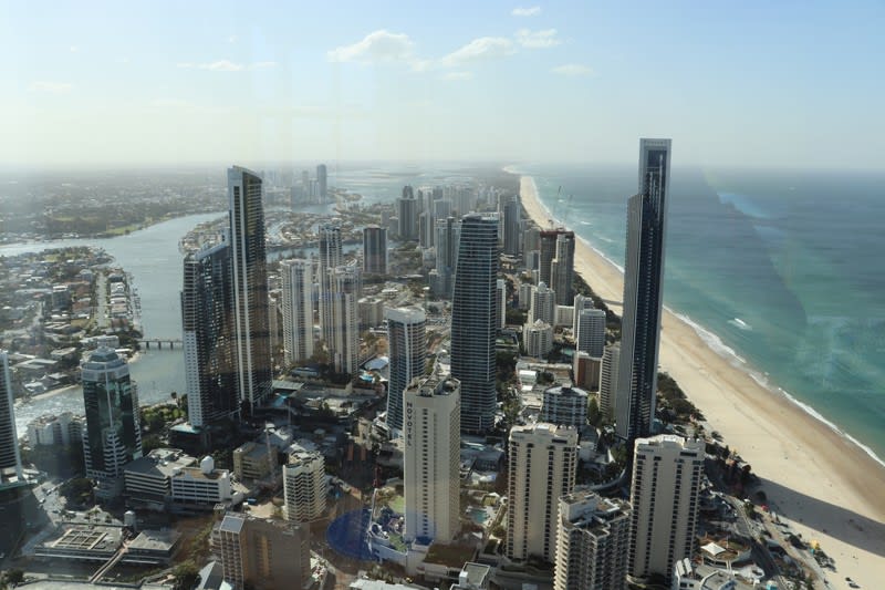 Strong Year Round Bookings in Surfers Paradise - ID 9228 Strong Year Round Bookings in Surfers Paradise - ID 9228