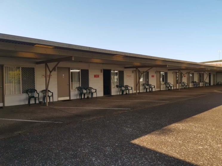 Massive Price reduction, Vendor wants this sold, 19 room Sunshine Coast Leasehold Motel