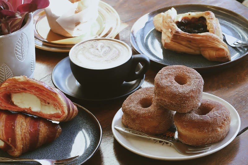 5-Day Café | Premium Fit-Out | Significant Growth Potential 5-Day Café | Premium Fit-Out | Significant Growth Potential