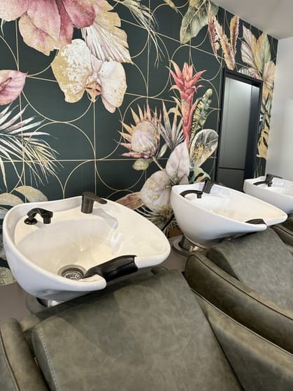Established Hawker Hair Salon 30+ Years Must Be Sold $68,000
Established Hawker Hair Salon 30+ Years Must Be Sold $68,000