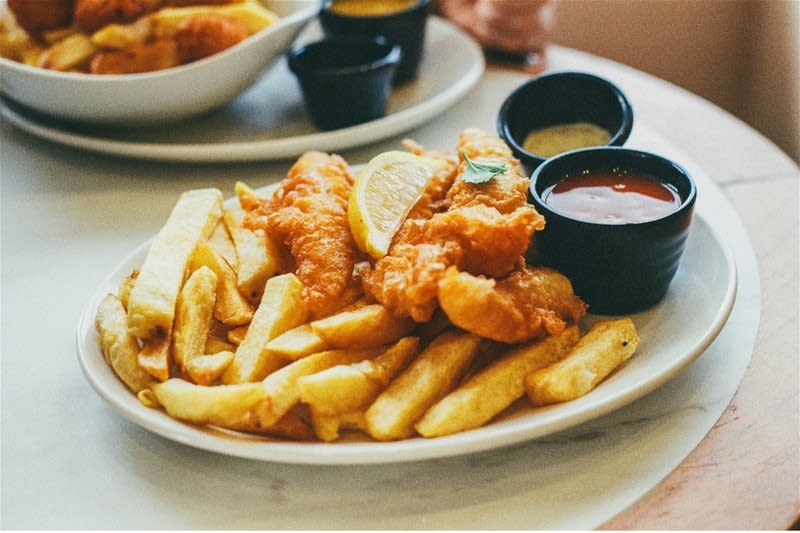 Premium Fish & Chips in Blue Chip Suburb Premium Fish & Chips in Blue Chip Suburb