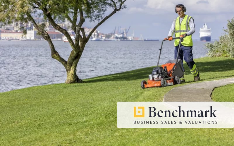 Commercial Garden Landscape / Gold Coast Commercial Garden Landscape / Gold Coast
