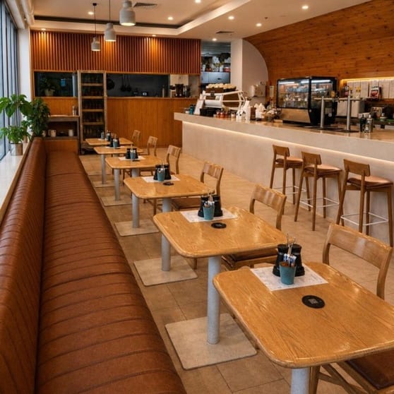 Established Licensed Caf? - Mermaid Waters - ALL GENUINE OFFERS CONSIDERED (Ref: Listing #260)