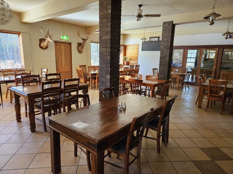 Lake Leake Inn Tasmania's Most Talked About Country Pub Lake Leake Inn Tasmania's Most Talked About Country Pub