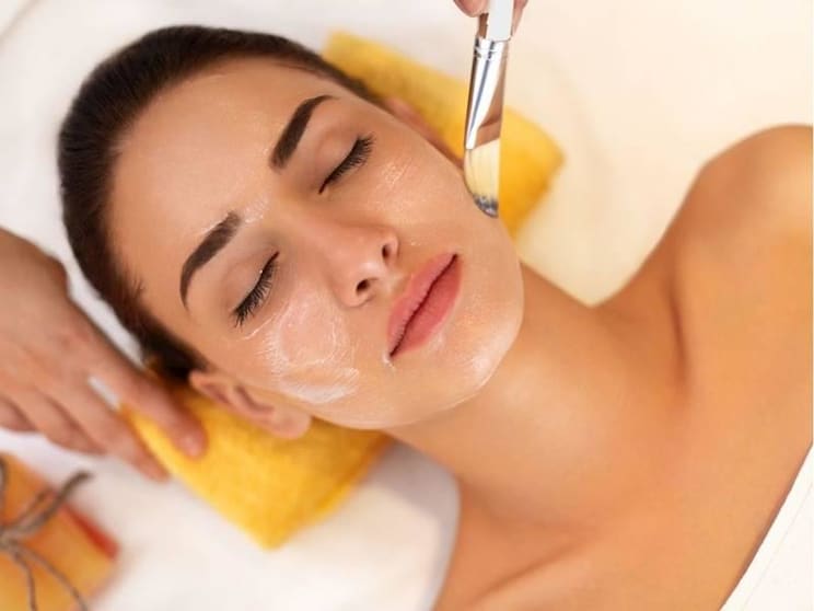 Multi-Site Skin Clinics | Under Management Multi-Site Skin Clinics | Under Management