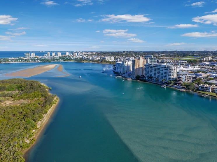 An amazing waterfront opportunity on the Sunshine coast An amazing waterfront opportunity on the Sunshine coast