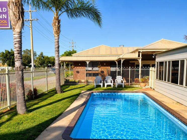 Freehold Motel & Restaurant Investment with Long-Term Lease