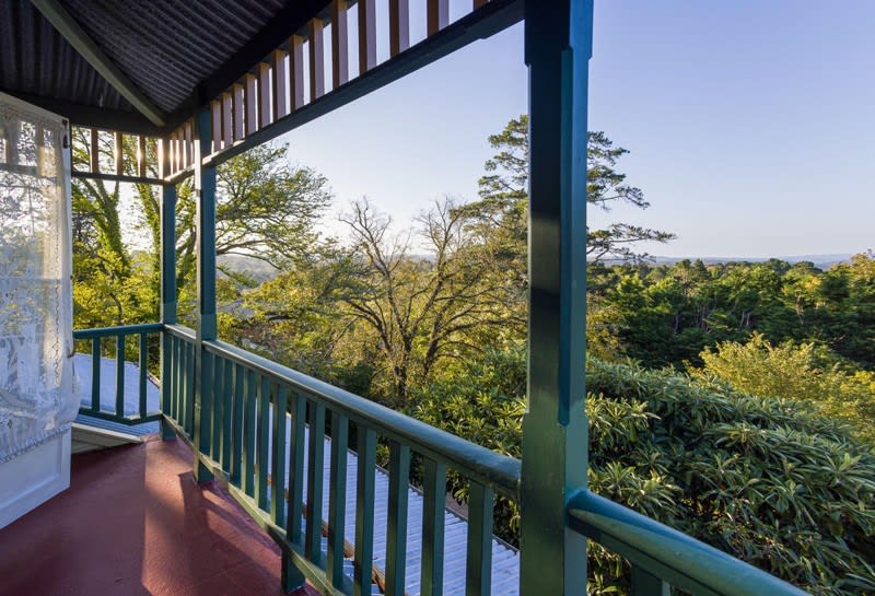 Historic Blue Mountains Guest House w Over 100 Years of Operation MAS274 Historic Blue Mountains Guest House w Over 100 Years of Operation MAS274