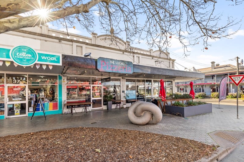 Award-Winning Hospitality Business | Prime Regional Location Award-Winning Hospitality Business | Prime Regional Location