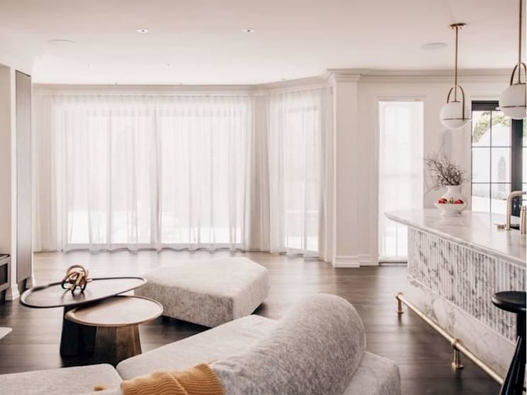 Luxaflex Window Furnishings Showroom - $967K Sales Luxaflex Window Furnishings Showroom - $967K Sales