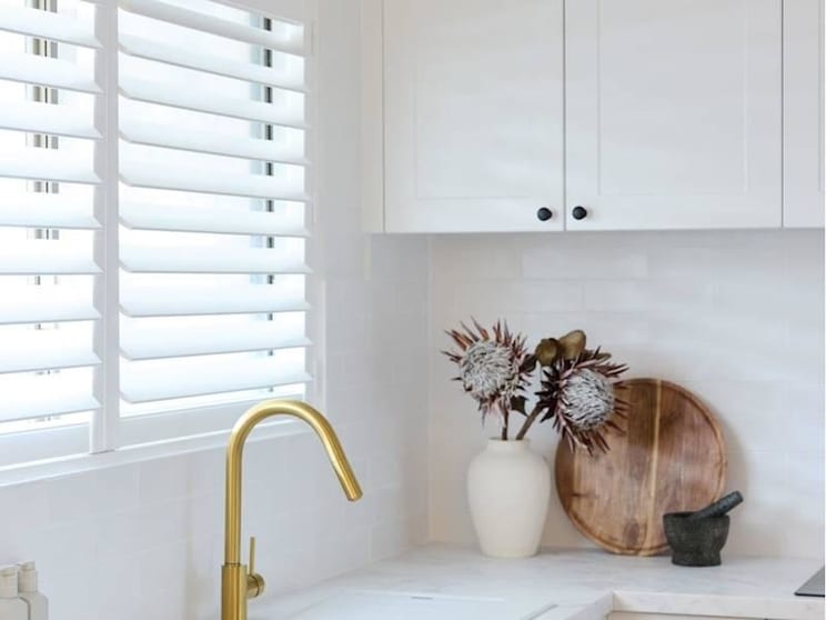 Luxaflex Window Furnishings Showroom - $967K Sales Luxaflex Window Furnishings Showroom - $967K Sales