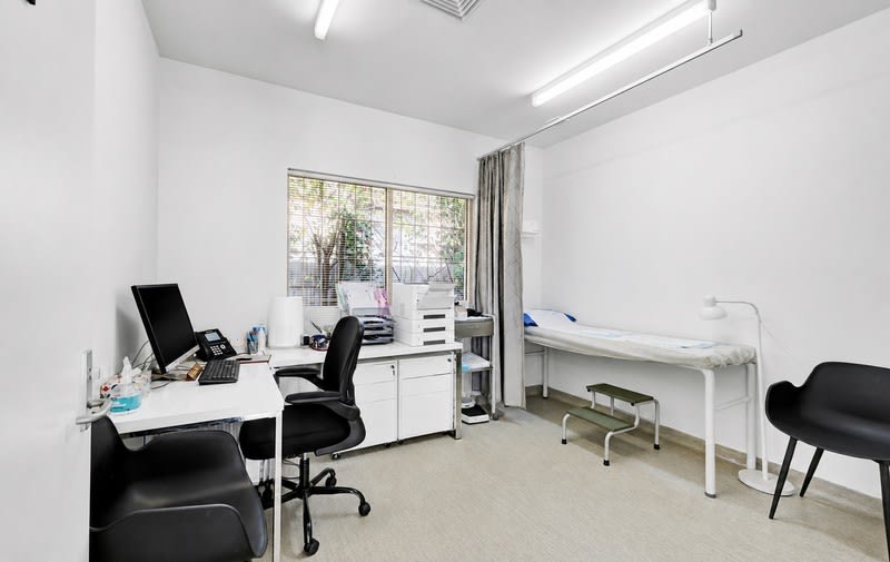 UNDER OFFER - Established Medical Practice Melbourne UNDER OFFER - Established Medical Practice Melbourne