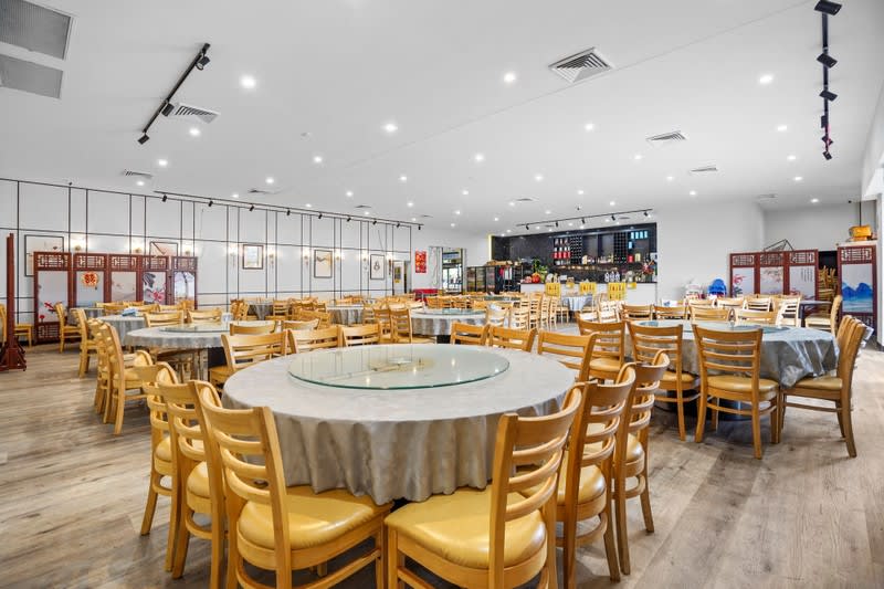 Established Hong Kong Seafood & BBQ Restaurant - Sunnybank Hills
Established Hong Kong Seafood & BBQ Restaurant - Sunnybank Hills