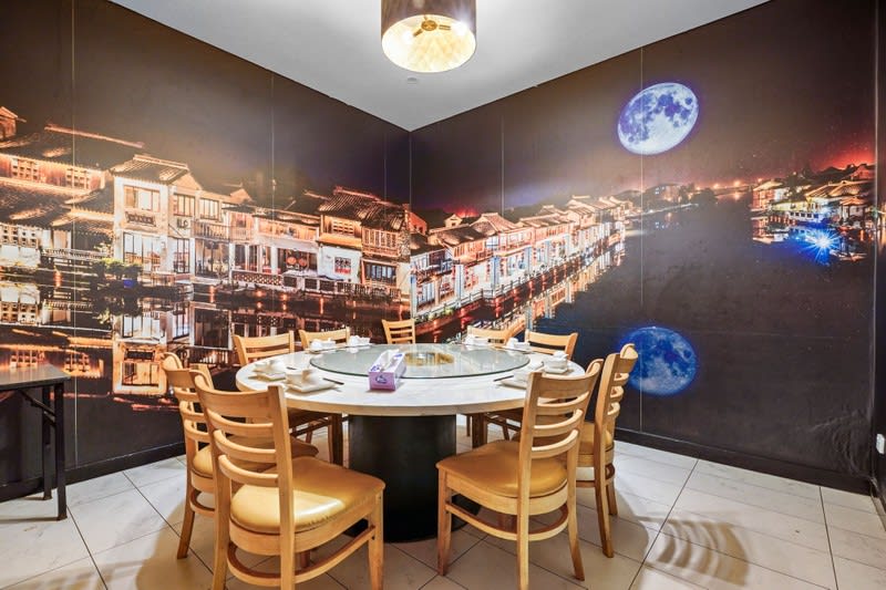Established Hong Kong Seafood & BBQ Restaurant - Sunnybank Hills
Established Hong Kong Seafood & BBQ Restaurant - Sunnybank Hills