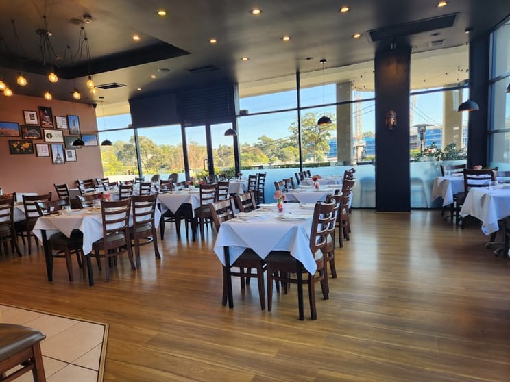 Opportunity to have a best location restaurant in EPPING Opportunity to have a best location restaurant in EPPING