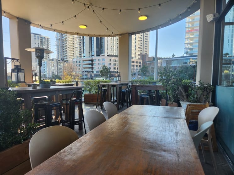 Opportunity to have a best location restaurant in EPPING Opportunity to have a best location restaurant in EPPING