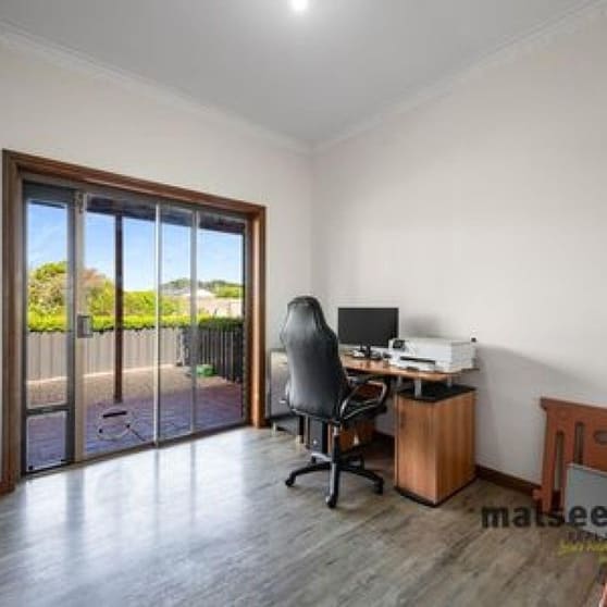 High-Potential Pet Boarding & Grooming Business For Sale - Lifestyle Property with Rural Charm - Prime Mount Gambier, SA - Fully Licensed - High-Exposure-Strong Growth Potential - Asking Price: $1.15M - $1.20M High-Potential Pet Boarding & Grooming Business For Sale - Lifestyle Property with Rural Charm - Prime Mount Gambier, SA - Fully Licensed - High-Exposure-Strong Growth Potential - Asking Price: $1.15M - $1.20M