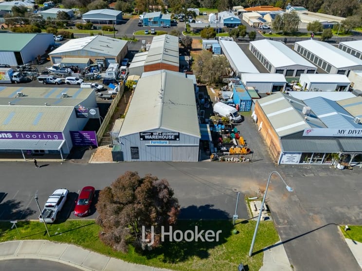 Established Busselton Warehouse Business With a Unique Market Position Established Busselton Warehouse Business With a Unique Market Position