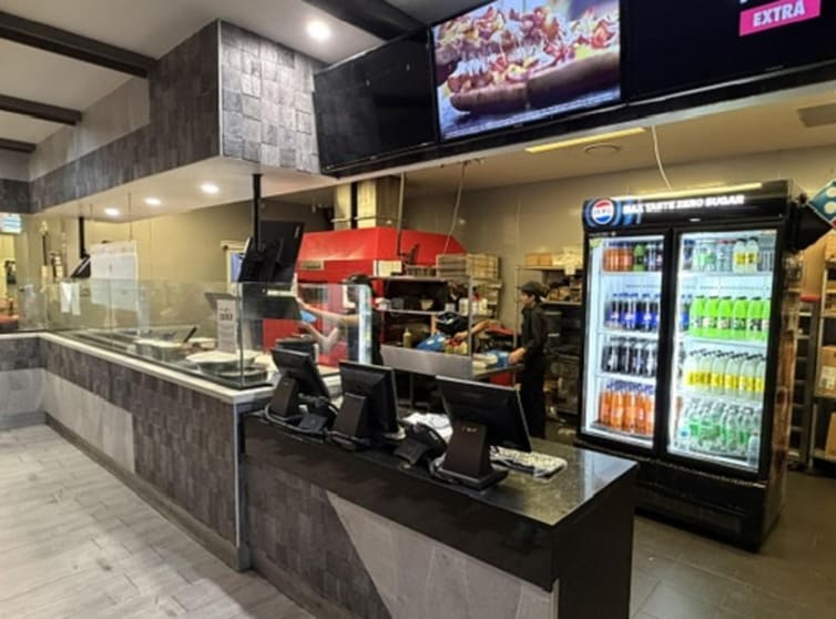 Dominos Pizza! Durack Brisbane! Lease to 2039! Remodelled! TO $21,400 per week! Suit Owner/Operator! Dominos Pizza! Durack Brisbane! Lease to 2039! Remodelled! TO $21,400 per week! Suit Owner/Operator!