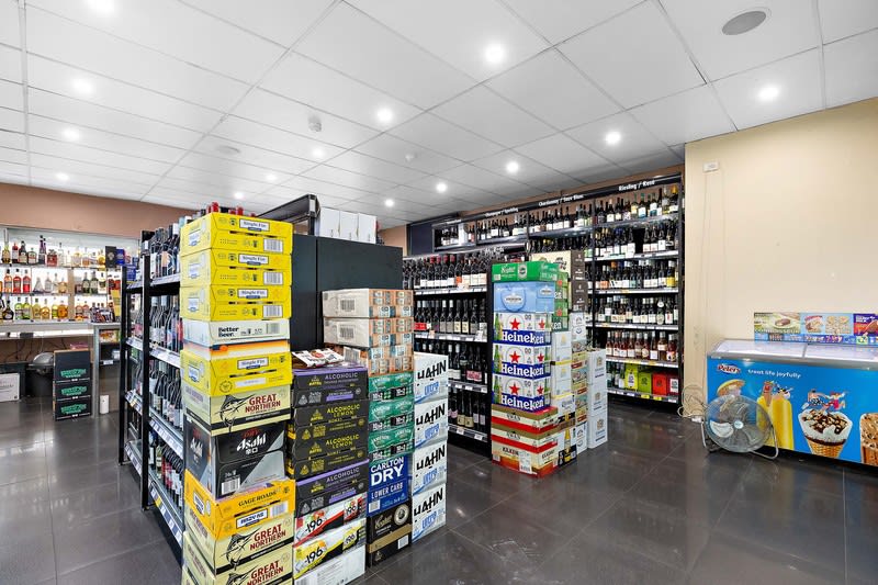 Fast-paced bar and retail business; exclusive retail liquor license (covering a radius of approximately 15 km).