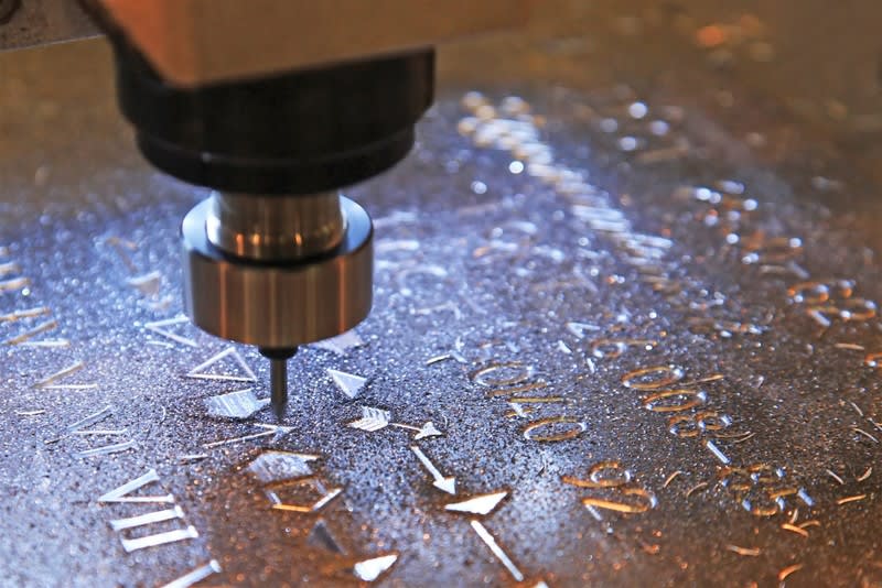 High-quality retail and commercial engraving business High-quality retail and commercial engraving business