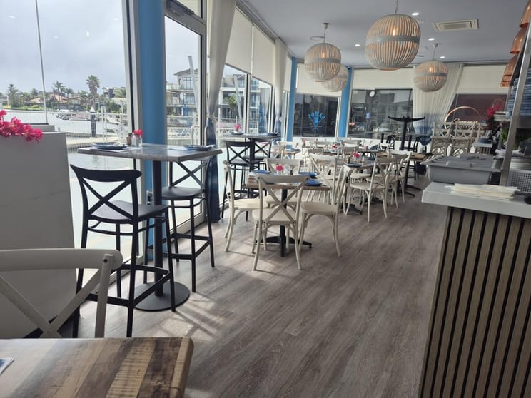 Sensational Waterfront Restaurant & Bar $150,000 Fit-out Chattel Sale Only $79,000