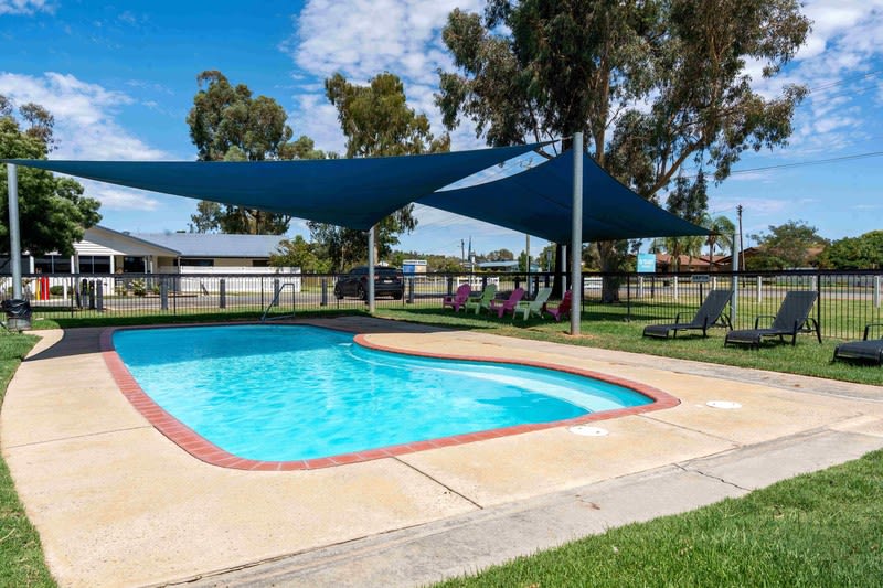 Strong Murray River Leasehold Tourist Park 