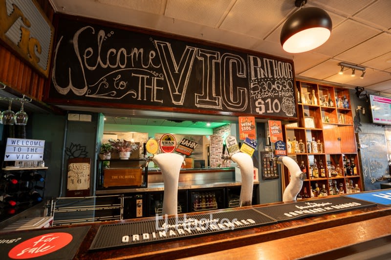 The Vic Hotel Collie | Landmark Venue | Ten-Room Upside The Vic Hotel Collie | Landmark Venue | Ten-Room Upside