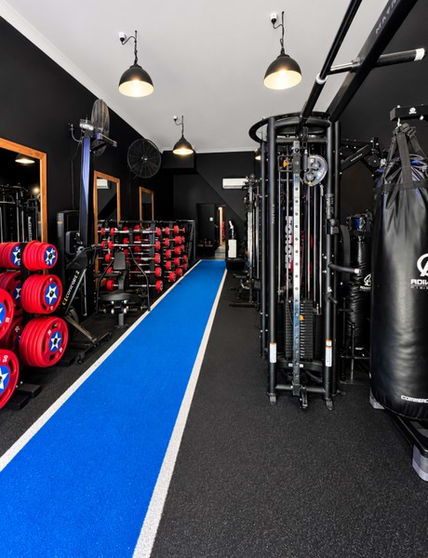 Fully Equipped Turnkey Redfern PT Studio + Seperate 3 Bed Apartment Fully Equipped Turnkey Redfern PT Studio + Seperate 3 Bed Apartment