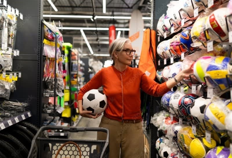 Sports, Footwear & Apparel Store | Manager in Place Sports, Footwear & Apparel Store | Manager in Place
