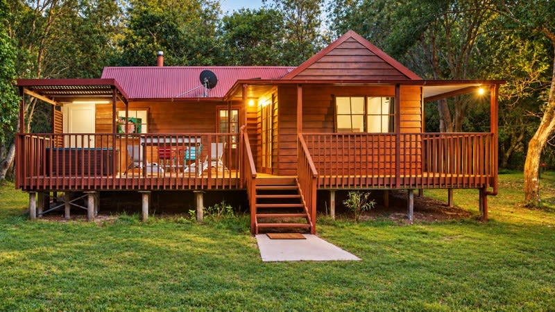 Freehold Oceanfront Landholding with Accommodation Operation 85 Acres NSW
Freehold Oceanfront Landholding with Accommodation Operation 85 Acres NSW