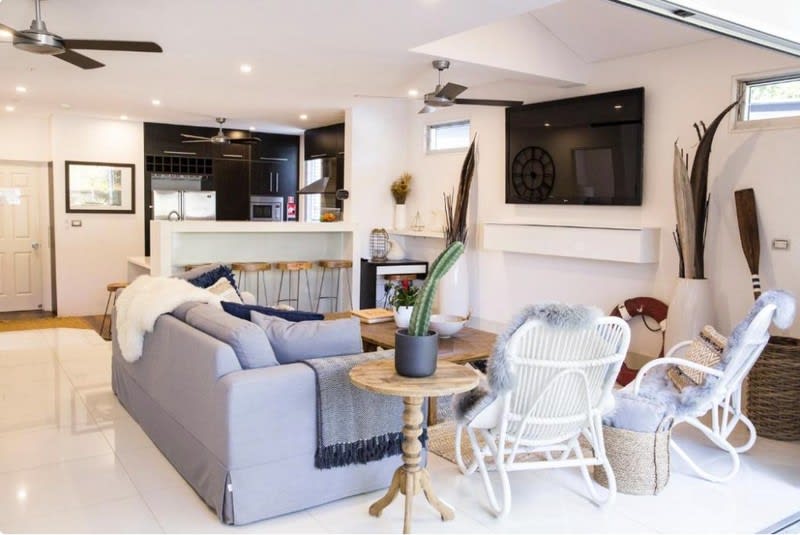 Stylish Guesthouse for Sale - Byron Bay Stylish Guesthouse for Sale - Byron Bay