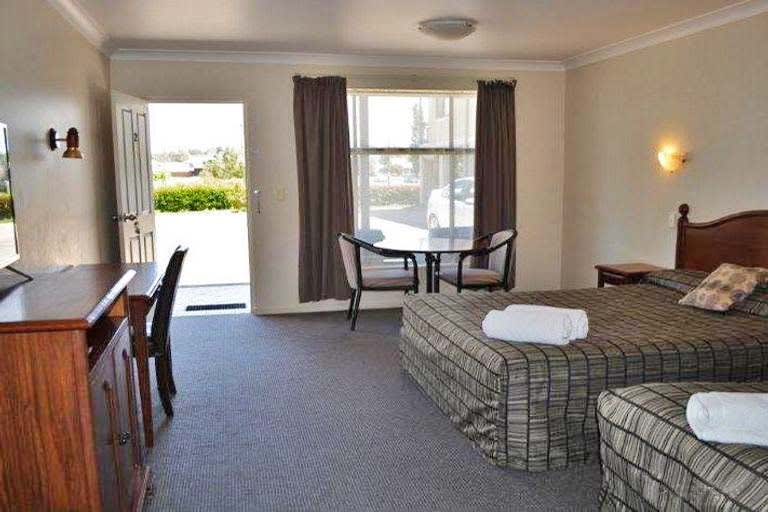 Passive Investment Opportunity in a Major Regional NSW City Passive Investment Opportunity in a Major Regional NSW City