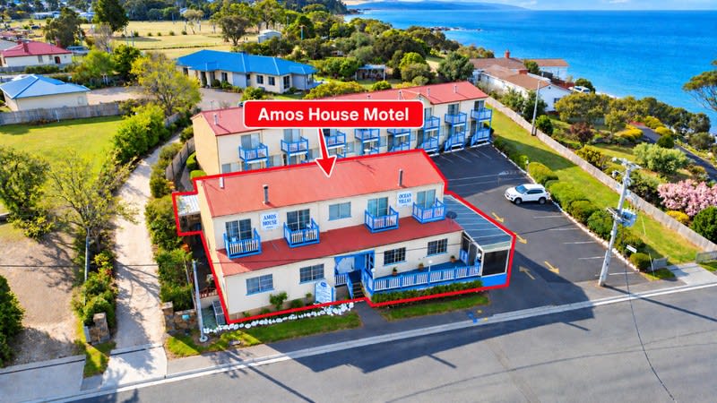 Sea Change East Coast Tasmania 7 Holiday Ensuite Rooms 3 BR Owners Home + Restaurant Freehold
