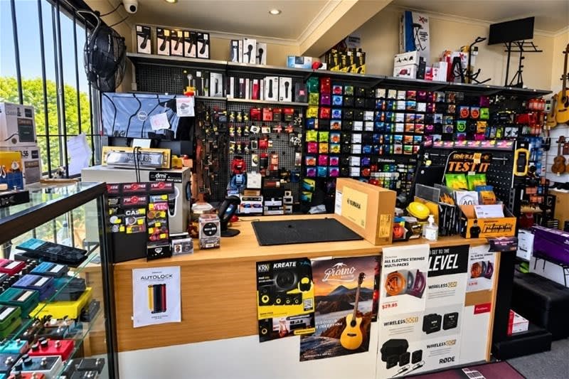 Music Workshop & Freehold Available After 45 Years Music Workshop & Freehold Available After 45 Years