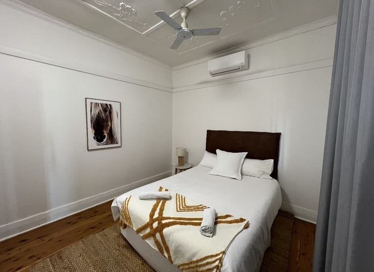 Landmark business sale: Armatree Hotel Landmark business sale: Armatree Hotel