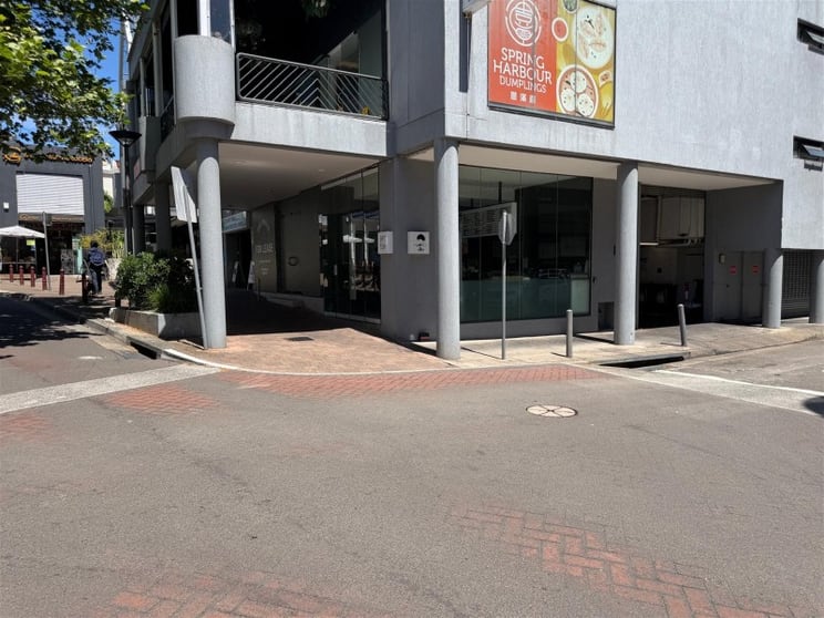 Fitted Takeaway Food Shop Neutral Bay | Equipment Fit Out Sale Fitted Takeaway Food Shop Neutral Bay | Equipment Fit Out Sale
