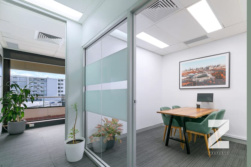 313 Commercial Real Estate Properties mentioning 
